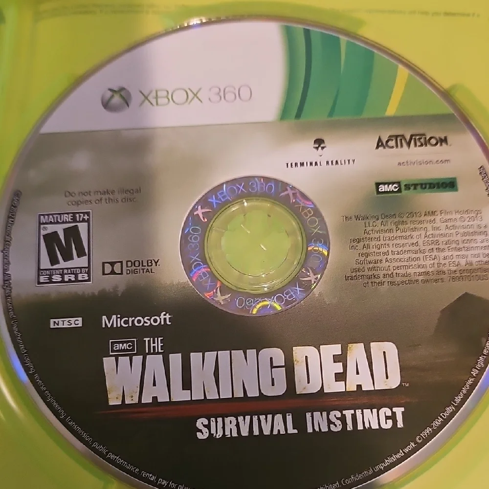 The Walking Dead: Survival Instinct for Xbox 360 - Green Case